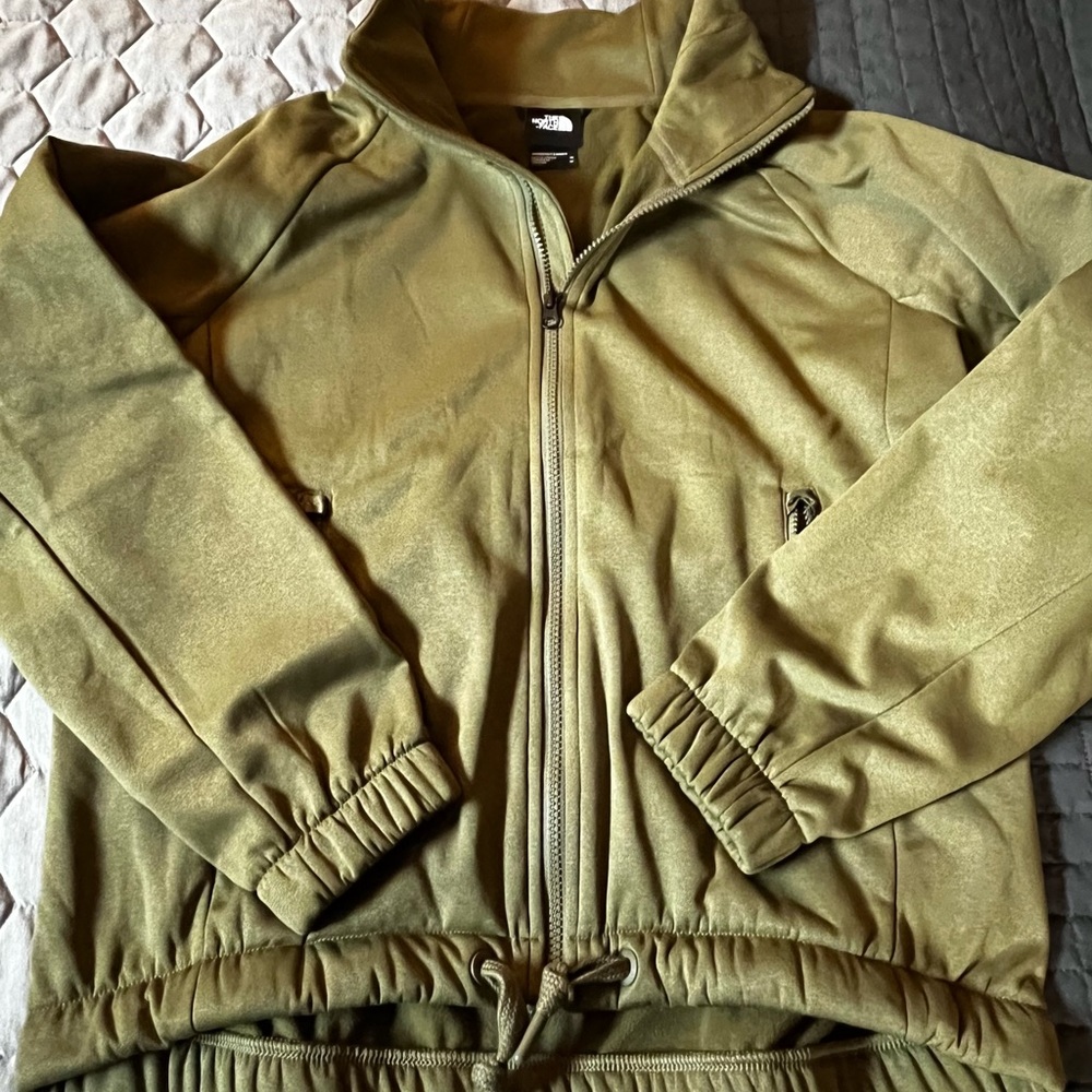 Women’s Green NF Fleece (M)